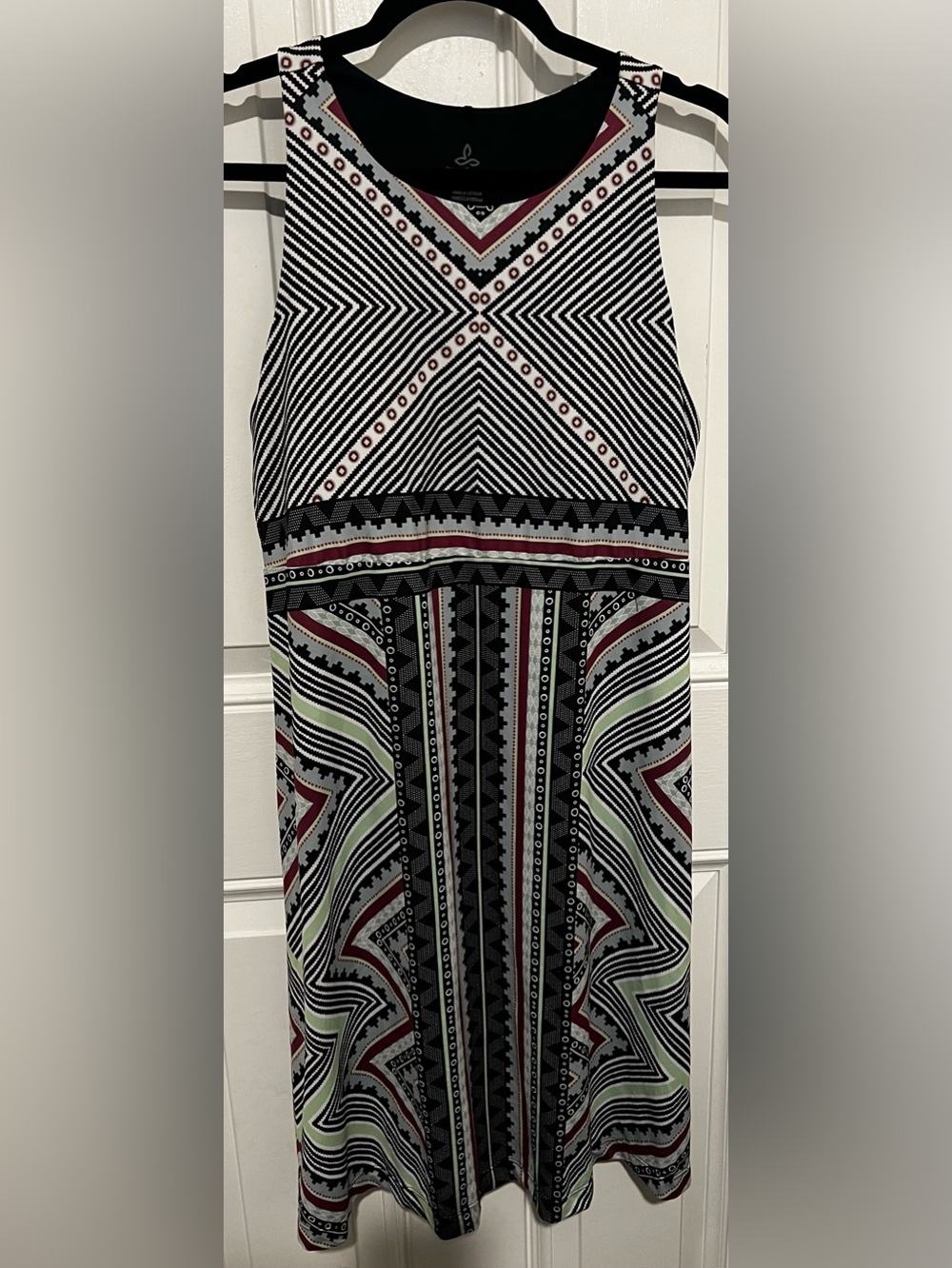Prana Women’s  Ariel Dress Sz Large Black Green Sleeveless Wicking Bra Pads